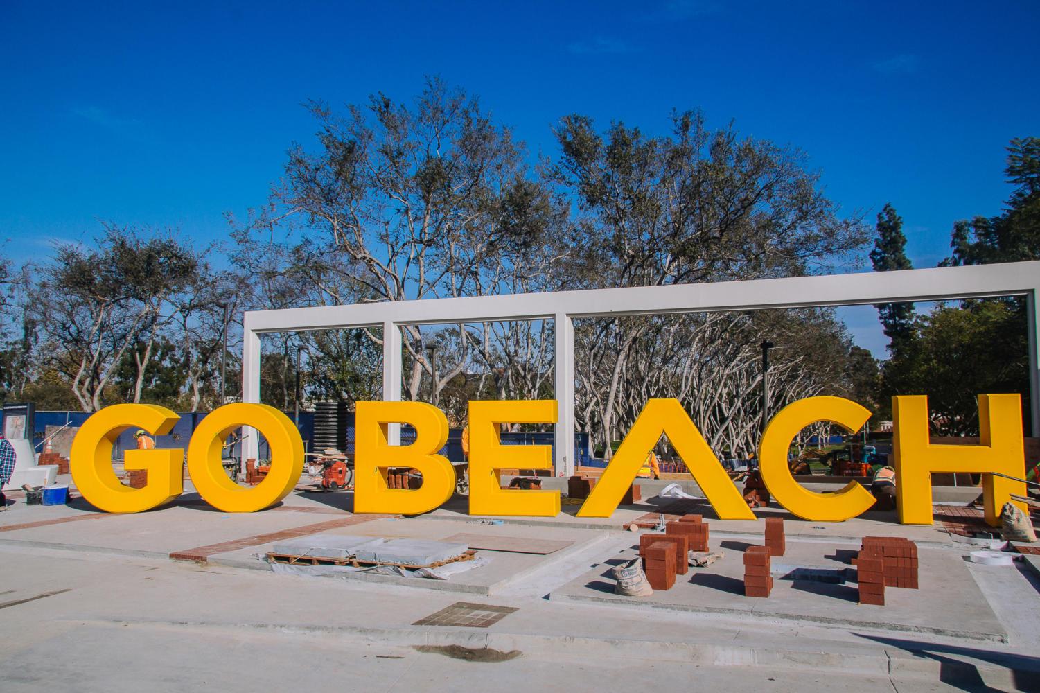 The campus recieved a new landmark by Brotman Hall with the installation of the bright yellow, six foot “Go Beach” letters. 1/18
