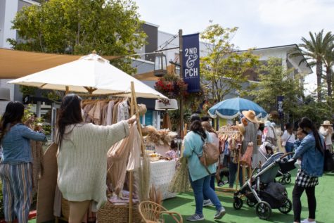 2nd & PCH, a social hub and shopping destination, held an open and socially distant communal market this Sunday for artists and vendors to sell goods.