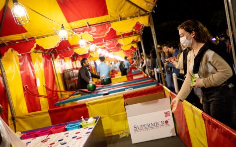 Long Beach, CA- This year's Smorgasport featured an array of different free carnival games.