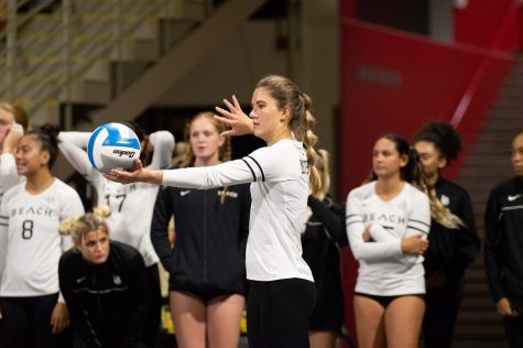 10/15/2022 - Long Beach, Calif: Long Beach State Women's volleyball player, Zayna Meyer (#1), sets up to serve in the game against UC Irvine.