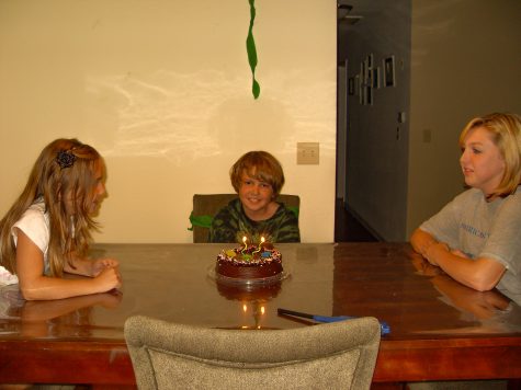 Sipe (left) and her siblings in 2010, celebrating her brother's 11th birthday.