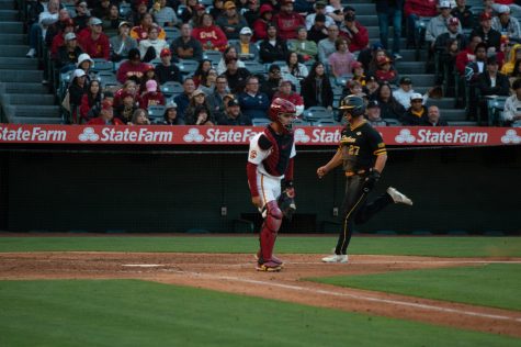05/02/2023 - Anaheim, Calif: Dirtbags sophomore utility player, Rocco Peppi, scores a run at the top of the fourth inning to give the Dirtbags a 7-0 lead against USC at Angel Stadium.