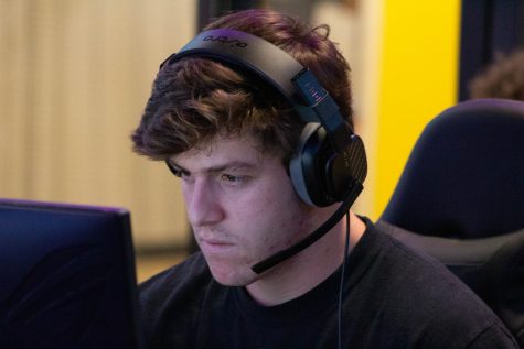 David Somogyi, an applied math major at Long Beach State, helps his team tie the match against the University of San Francisco in the second map of play. Somogyi faced frustration throughout the entire match, saying that some bad results teammates and him faced wouldn't have happened if they played on the previous game, Counter-Strike: Global Offensive.