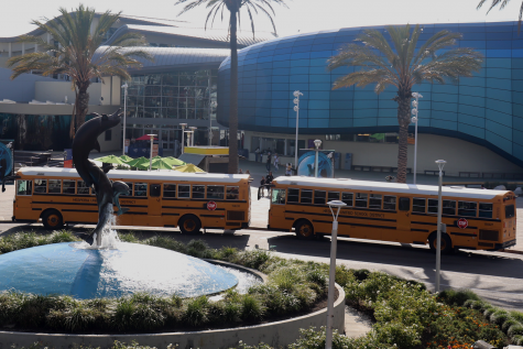It’s a common sight to see school buses outside of the Aquarium of the Pacific. With that many students and other guests at the aquarium, the education workers and volunteers stay busy throughout most of the day.