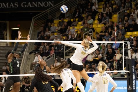 11/25/23 - Long Beach, Calif: Opposite hitter Katie Kennedy jumps to the ball as she tries to spike the volleyball and help Long Beach State gain momentum against Hawai'i. Kennedy ended with three kills and one assist.
