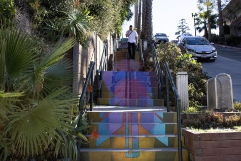 Located on Third and Mermaid St., this staircase-turned-art piece is meant to reflect the Laguna Beach lifestyle with its color scheme and presentation.