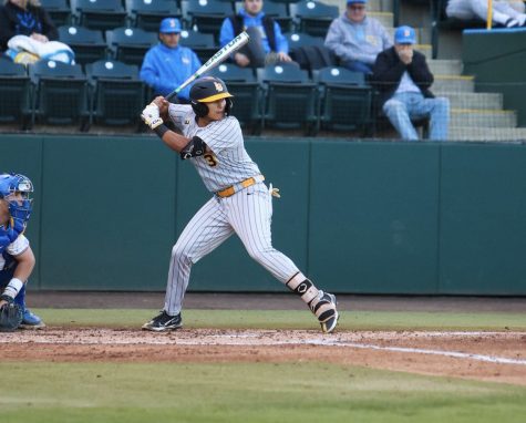 Sophomore infielder Armando Briseno made the most of his second start of the season on Wednesday night, going 2-5 with one run batted in against the UCLA Bruins in the Dirtbags' first loss of the year.