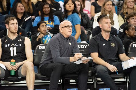 02/10/2024 - Los Angeles, CALIF: Long Beach State men's volleyball head coach Alan Knipe watches from the bench as his team takes on the defending NCAA champions, the UCLA Bruins, at the Pauley Pavilion. The Beach would fall to the Bruins 3-1 as they would suffer their loss of the season.